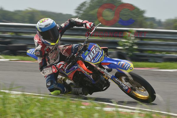 Reno Podium Supermoto 180 cc