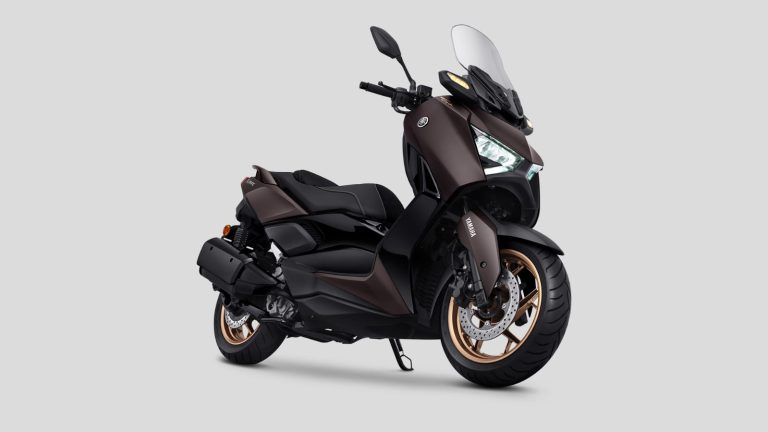 Yamaha Luncurkan Varian XMAX Tech MAX