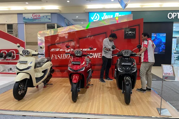 Pameran Stylo160