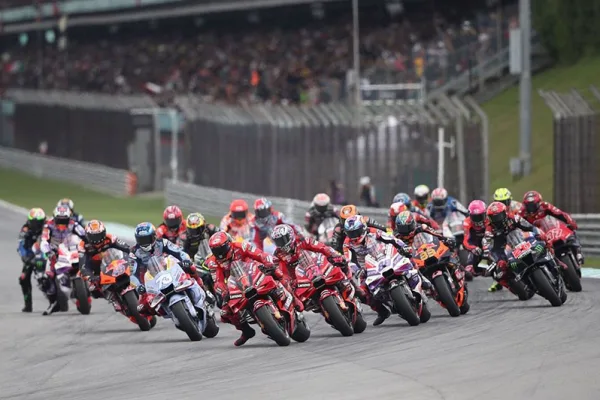 MotoGP Diakuisisi