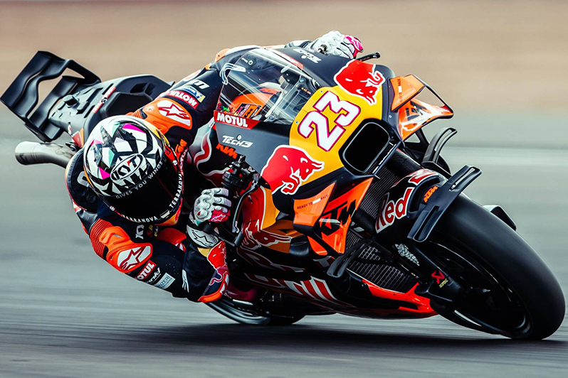 KTM Tech 3