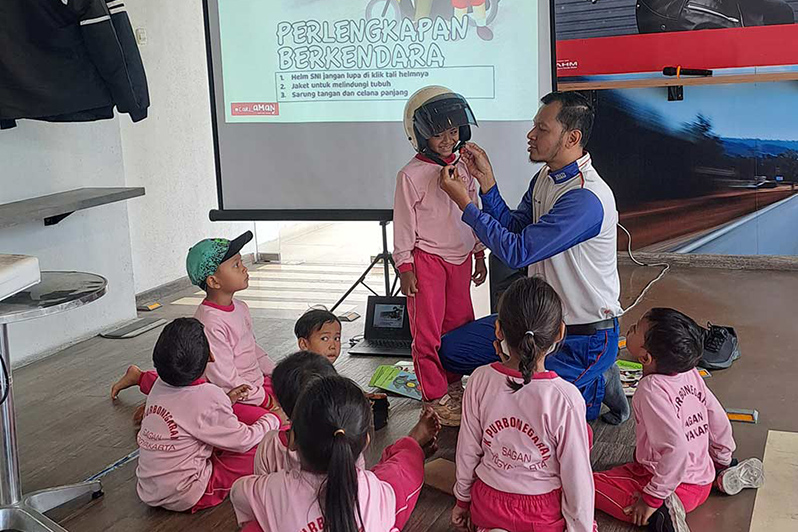 Tips Bonceng Anak