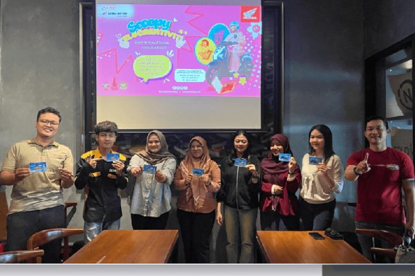 Jelajahi Kreativitas Lokal dengan Cangkang Laut, Astra Motor Yogyakarta Gelar City Rolling Bersama Honda Scoopy di Cilacap Astra Motor Yogyarakta