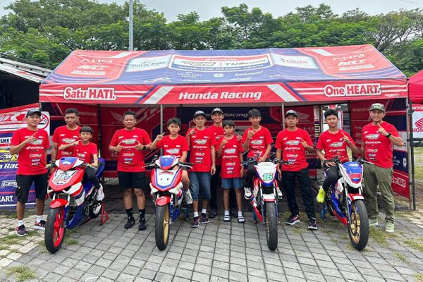 WH19 TUS Racing