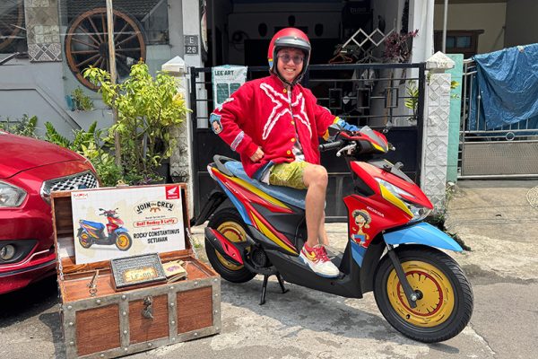 MPM Honda Jatim Distribusikan Honda BeAT One Piece x Tahilalats ke Konsumen Beruntung Surabaya Honda BeAT One Piece