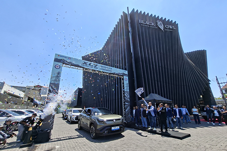 Suzuki XL7 Hand Over